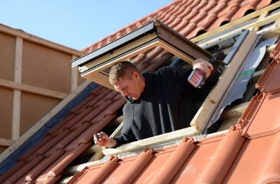 Pose de fenêtres de toit Velux aux Moutiers-en-Cinglais